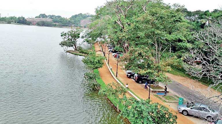 Hamilton-Hill-Kur-Lake